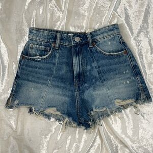 New without tags Zara denim shorts summer 2023 size 4 style 4365/400/36
